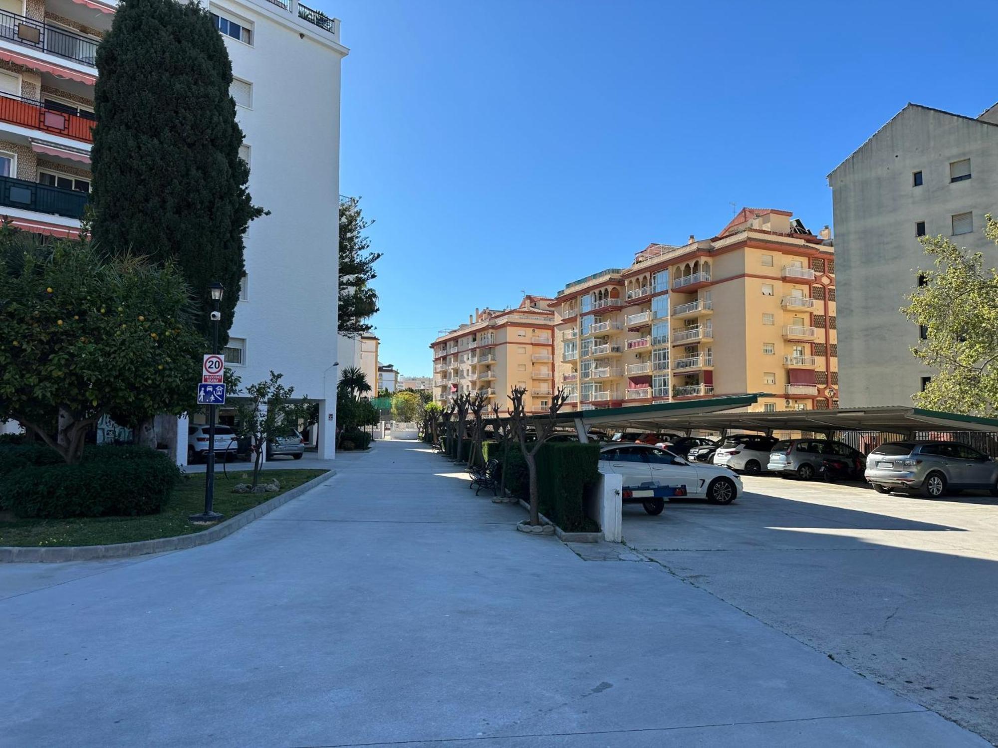 Fuengirola Los Boliches Malaga - Green Love Exterior photo